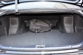 2015款丰田皇冠2.5L尊享版到店实拍