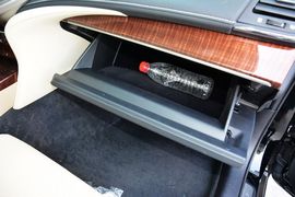 2015款丰田皇冠2.5L尊享版到店实拍