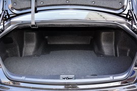 2015款丰田皇冠2.5L尊享版