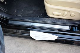 2015款丰田皇冠2.5L尊享版