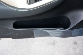 2015款丰田皇冠2.5L尊享版