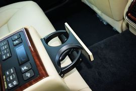 2015款丰田皇冠2.5L尊享版