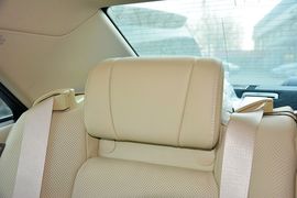 2015款丰田皇冠2.5L尊享版