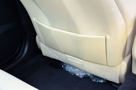 2015款丰田皇冠2.5L尊享版