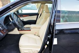 2015款丰田皇冠2.5L尊享版