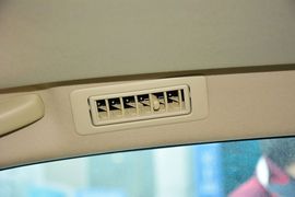 2015款丰田皇冠2.5L尊享版