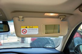 2015款丰田皇冠2.5L尊享版