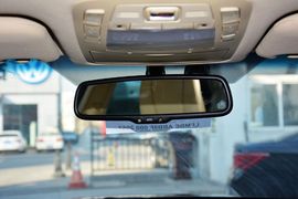 2015款丰田皇冠2.5L尊享版