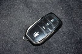 2015款丰田皇冠2.5L尊享版