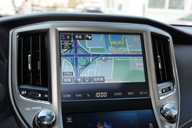 2015款丰田皇冠2.5L尊享版