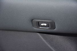 2015款丰田皇冠2.5L尊享版