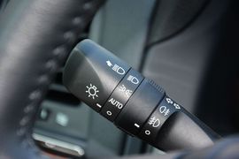 2015款丰田皇冠2.5L尊享版