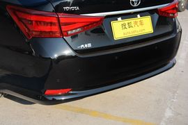 2015款丰田皇冠2.5L尊享版