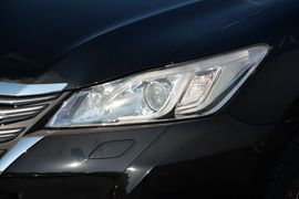 2015款丰田皇冠2.5L尊享版