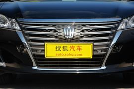 2015款丰田皇冠2.5L尊享版