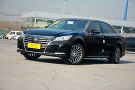 2015款丰田皇冠2.5L尊享版