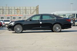 2015款丰田皇冠2.5L尊享版