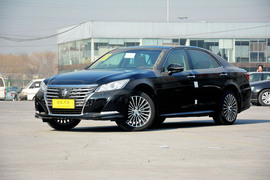 2015款丰田皇冠2.5L尊享版