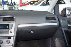 2015款大众高尔夫1.4TSI自动舒适型
