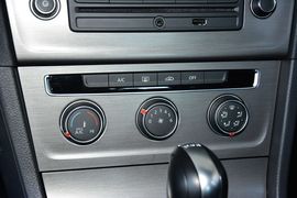 2015款大众高尔夫1.4TSI自动舒适型