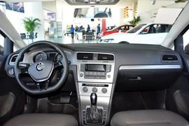 2015款大众高尔夫1.4TSI自动舒适型