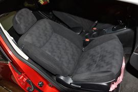 2014款日产骐达1.6L