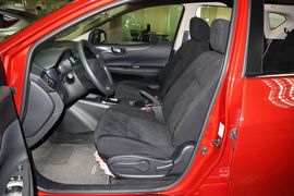 2014款日产骐达1.6L