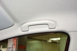 2014款日产骐达1.6L