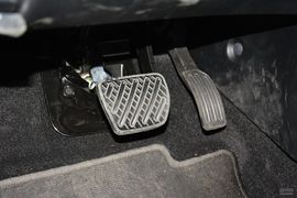 2014款日产骐达1.6L