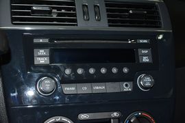 2014款日产骐达1.6L