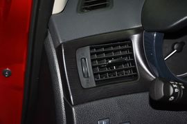 2014款日产骐达1.6L