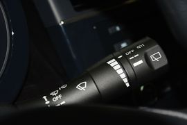 2014款日产骐达1.6L