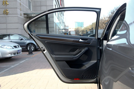 2015款大众速腾280TSI