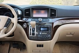 2015款日产贵士3.5L