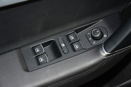 2015款大众迈腾1.8TSI领先型