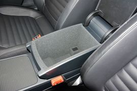 2015款大众迈腾1.8TSI领先型