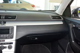 2015款大众迈腾1.8TSI领先型