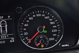 2015款大众迈腾1.8TSI领先型