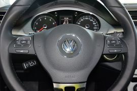 2015款大众迈腾1.8TSI领先型