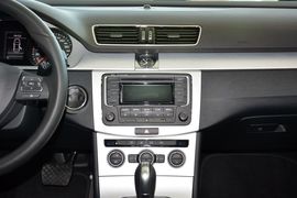 2015款大众迈腾1.8TSI领先型