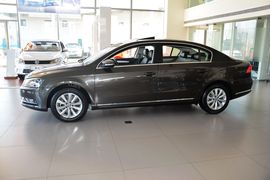 2015款大众迈腾1.8TSI领先型