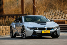 2015款宝马i8插电混动跑车试驾实拍