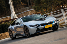 2015款宝马i8插电混动跑车试驾实拍