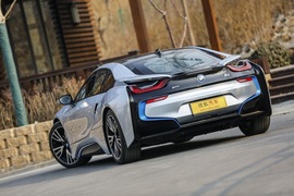 2015款宝马i8插电混动跑车试驾实拍