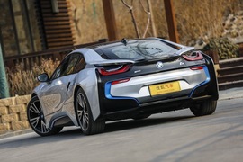 2015款宝马i8插电混动跑车试驾实拍