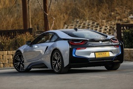 2015款宝马i8插电混动跑车试驾实拍