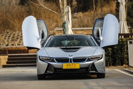 2015款宝马i8插电混动跑车试驾实拍