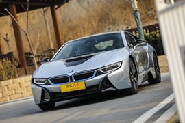 2015款宝马i8插电混动跑车试驾实拍