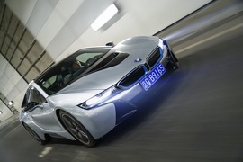 2015款宝马i8插电混动跑车试驾实拍