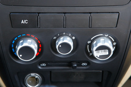 2012款东风小康C37